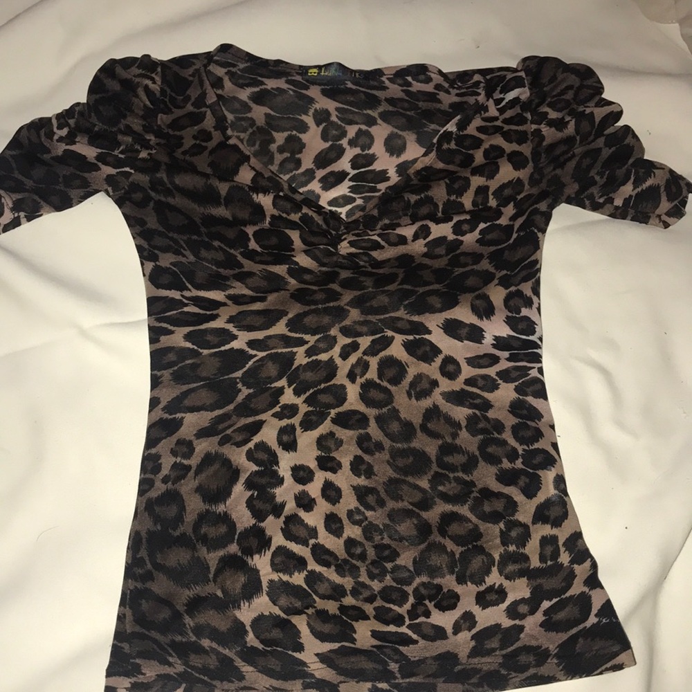 Cheetah t-shirt